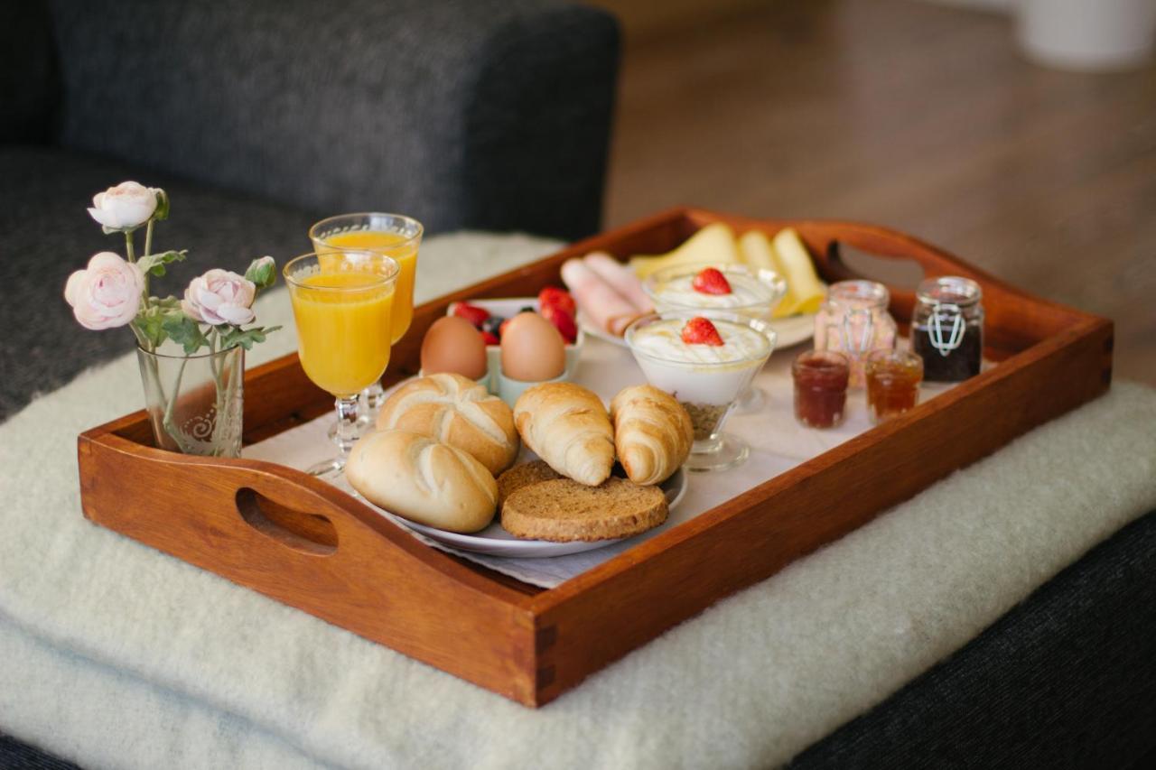 T'Hus Bed & Breakfast Katlijk Kültér fotó
